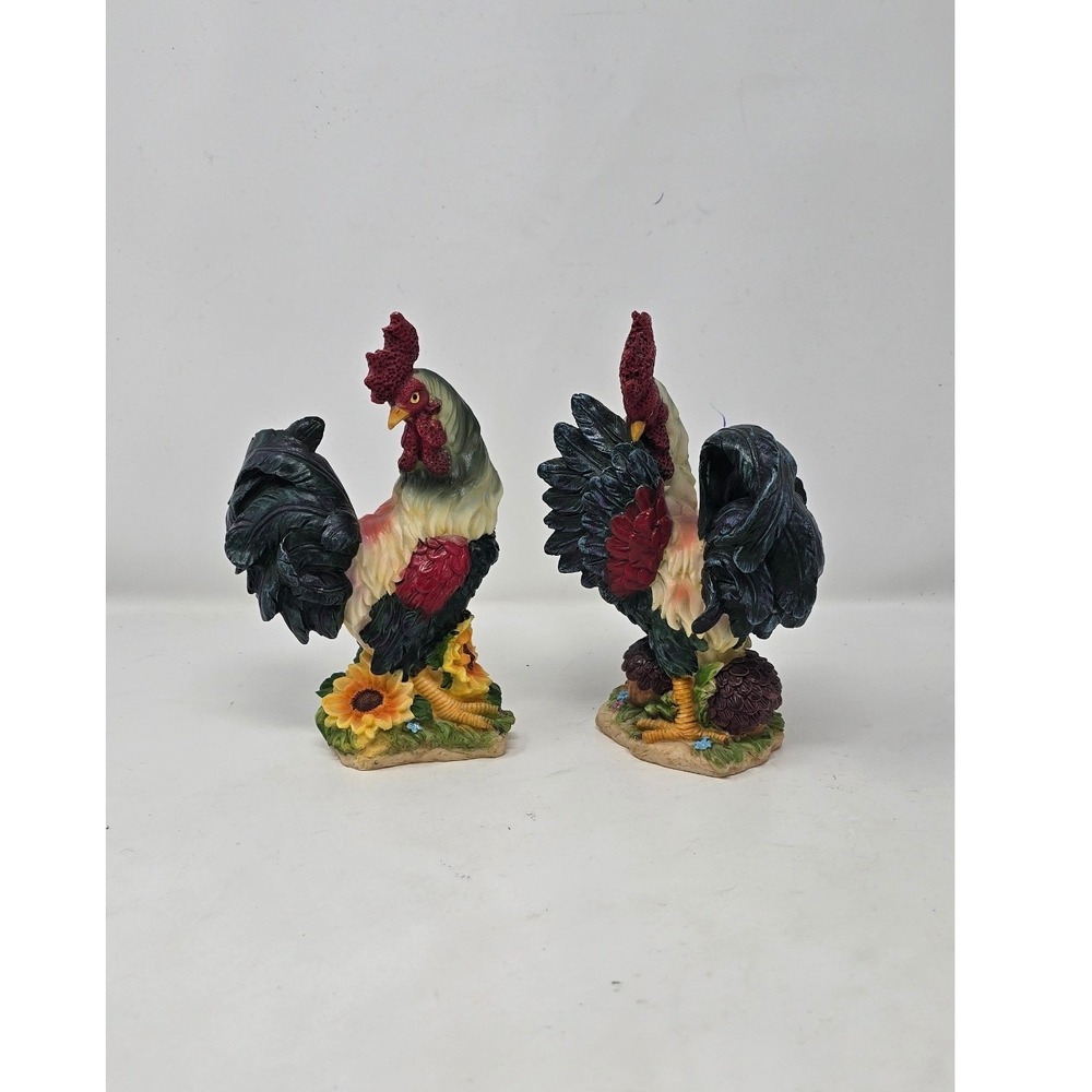 Vtg‎ country farmhouse rustic roosters resin figurines set of 2 cottagecore